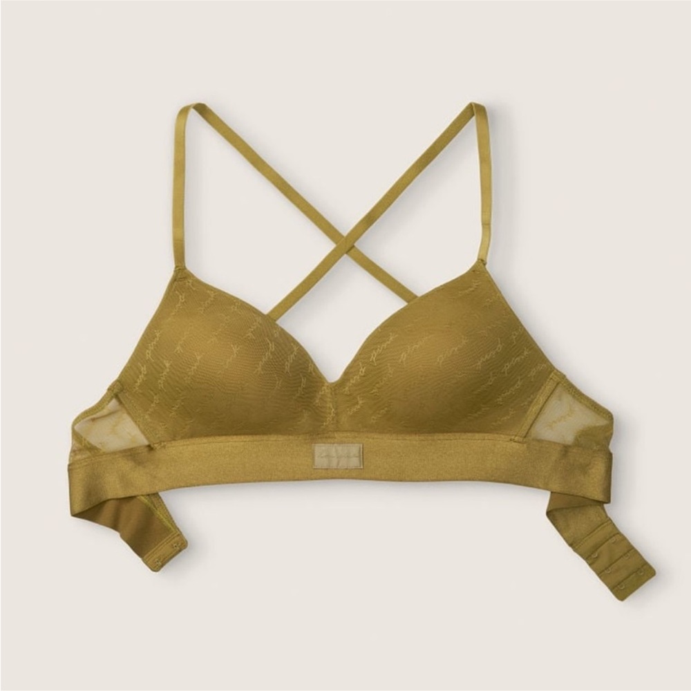 PINK Victoria’s Secret Everywhere Wireless Bra